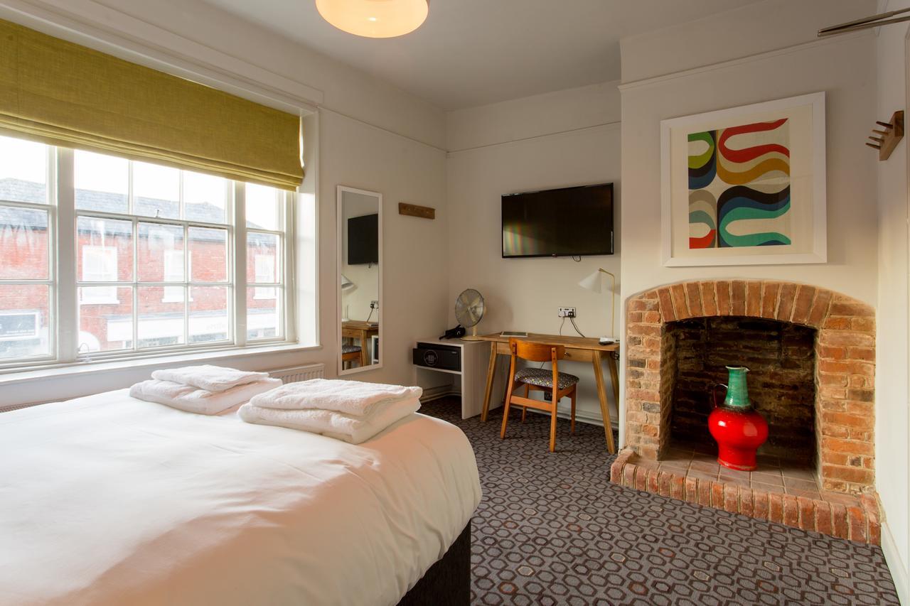 The Dolphin Otel Newbury  Dış mekan fotoğraf